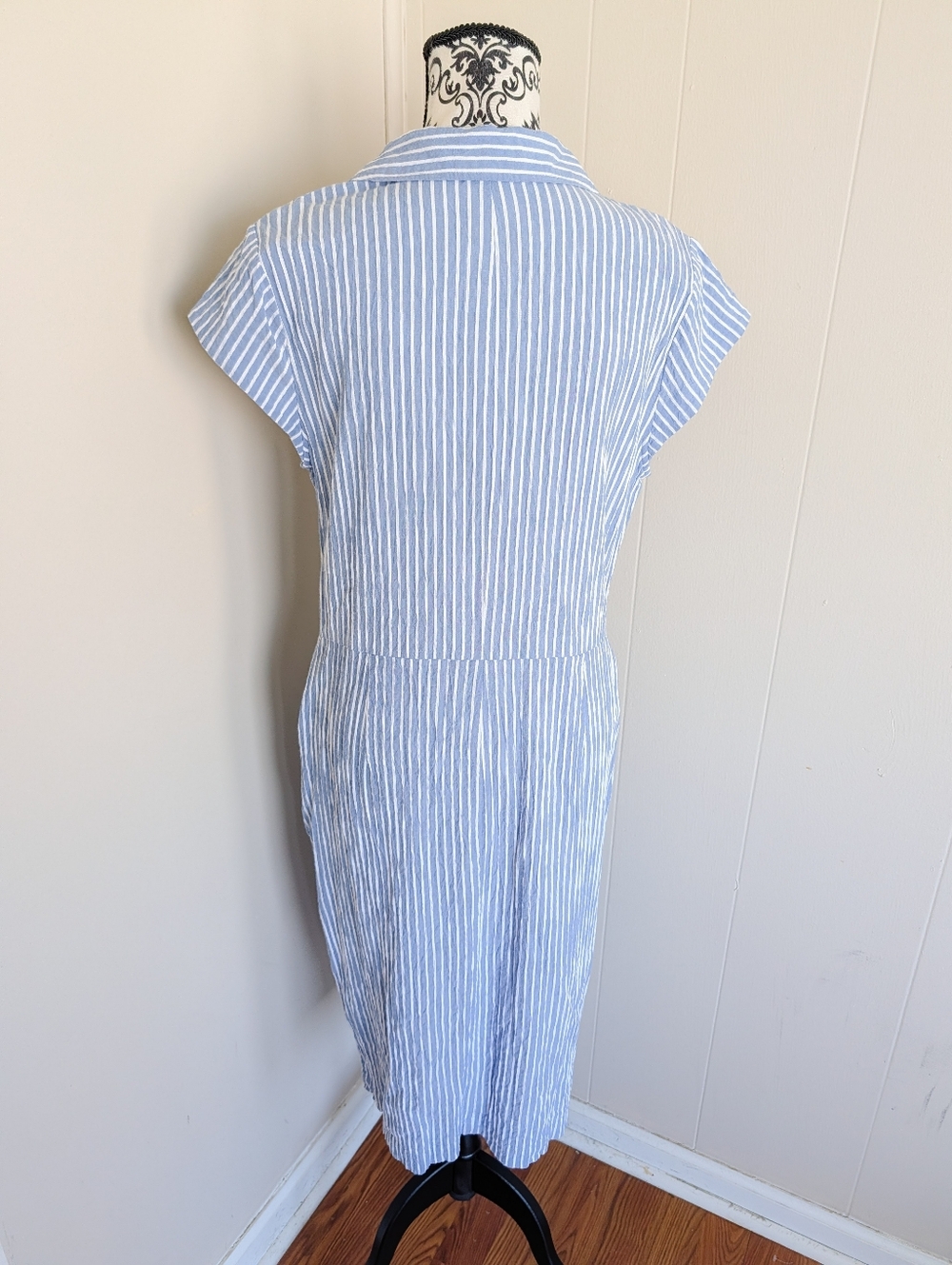 WHBM Striped Off Center From Buttons Midi Dress - Picture 3 of 4